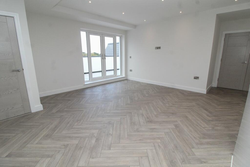 Additional property image - 13 Durley Road South, Bournemouth, BH2