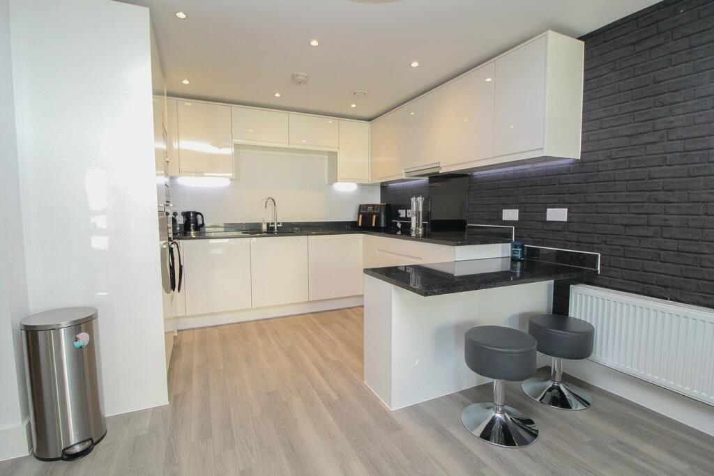 Additional property image - Beacon Road, Bournemouth, BH2