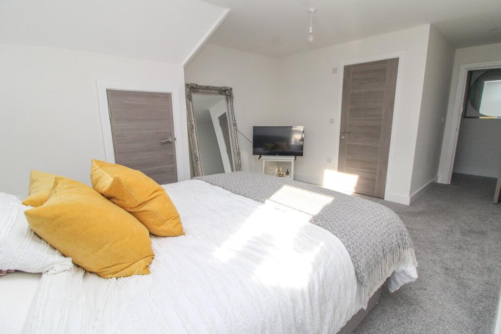 Additional property image - Durley Road South, Bournemouth, BH2