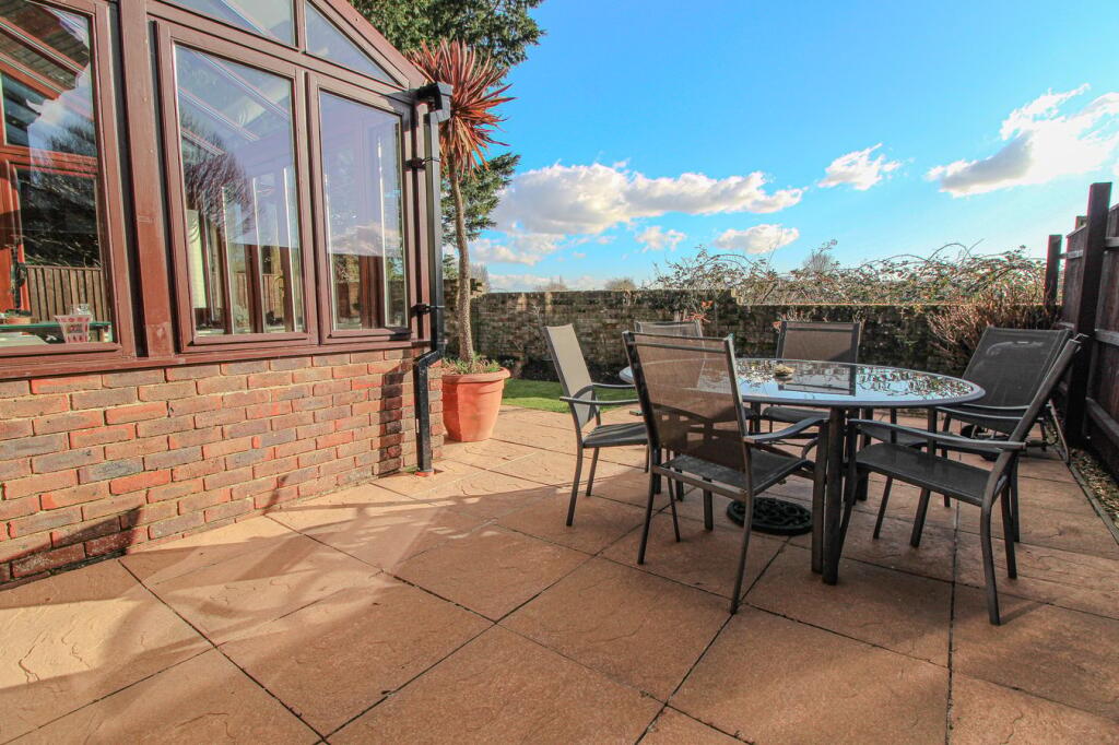 Additional property image - Lake Farm Close, Longham, Ferndown, BH22