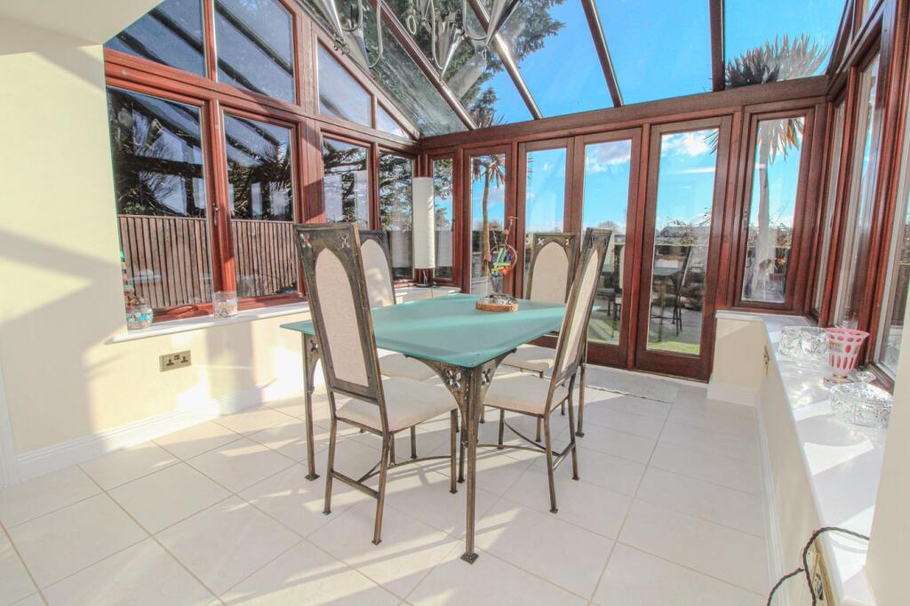 Additional property image - Lake Farm Close, Longham, Ferndown, BH22