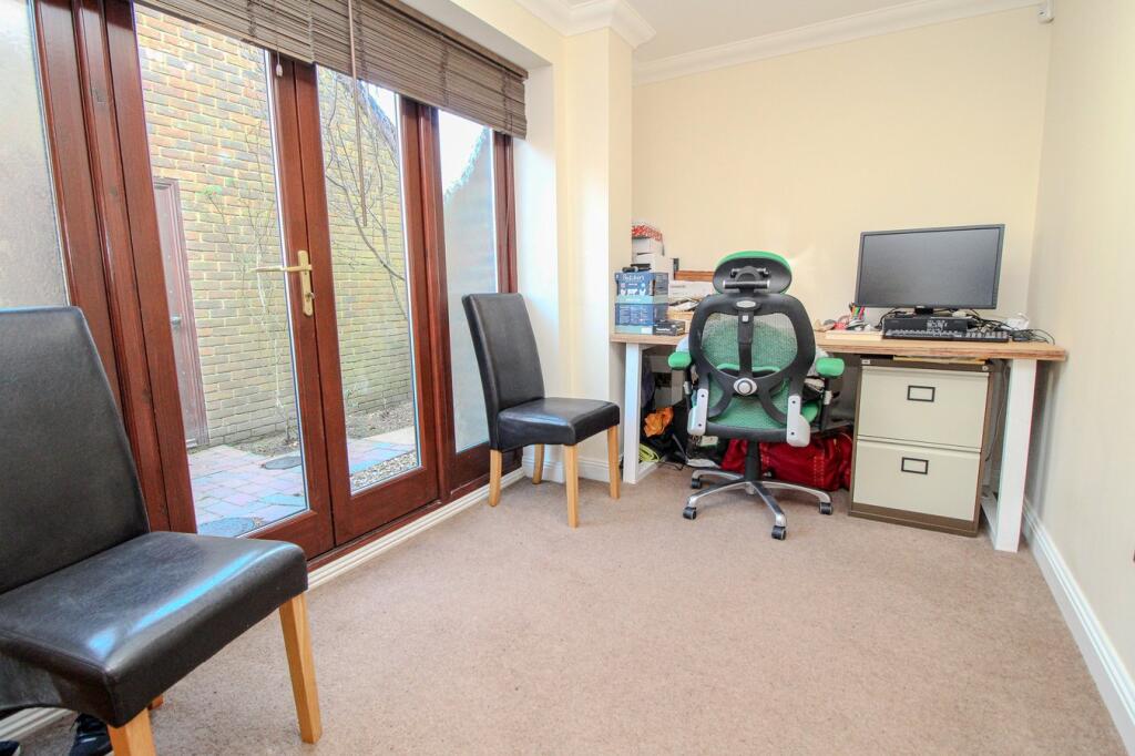 Additional property image - Lake Farm Close, Longham, Ferndown, BH22