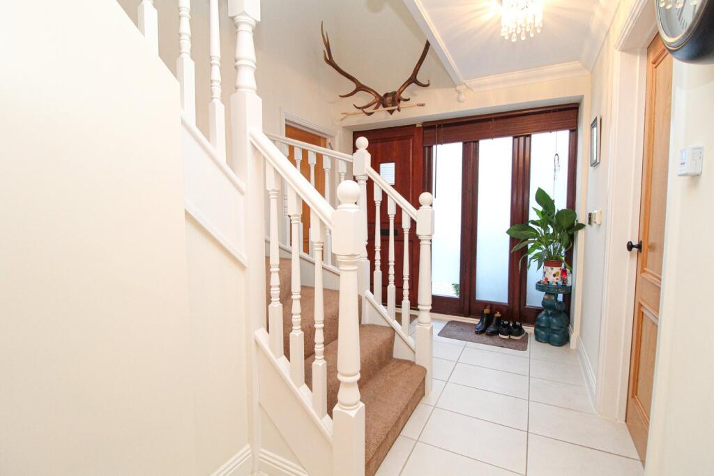 Additional property image - Lake Farm Close, Longham, Ferndown, BH22