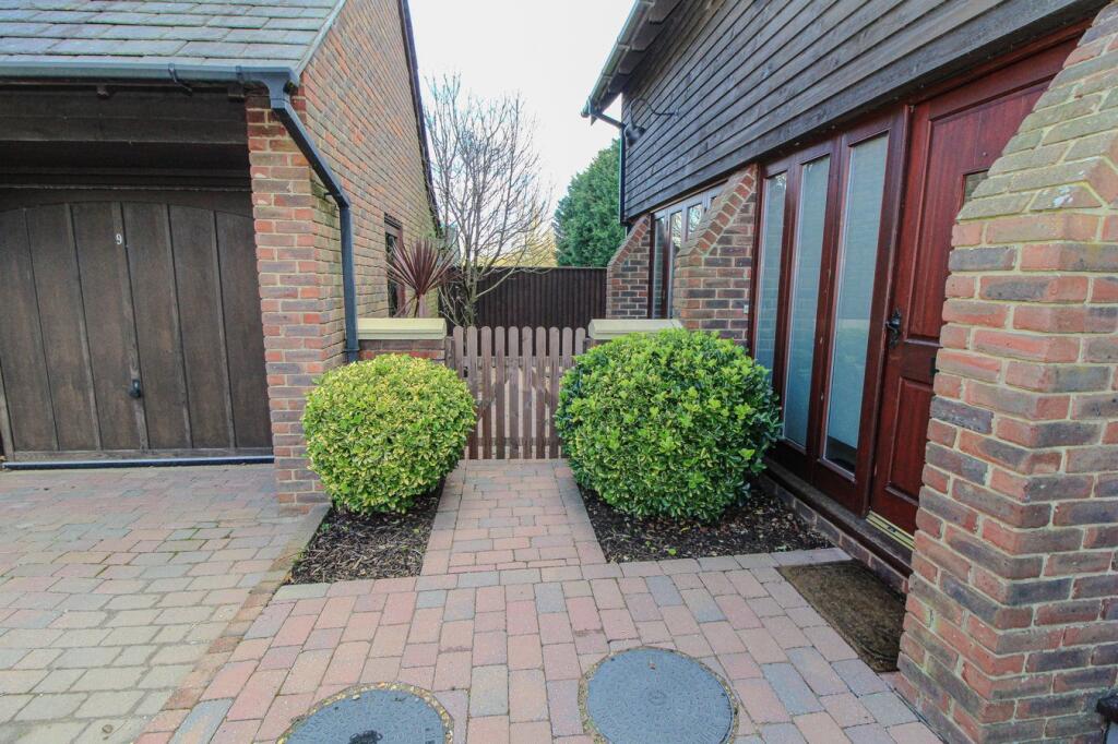 Additional property image - Lake Farm Close, Longham, Ferndown, BH22