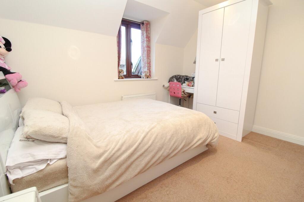 Additional property image - Lake Farm Close, Longham, Ferndown, BH22