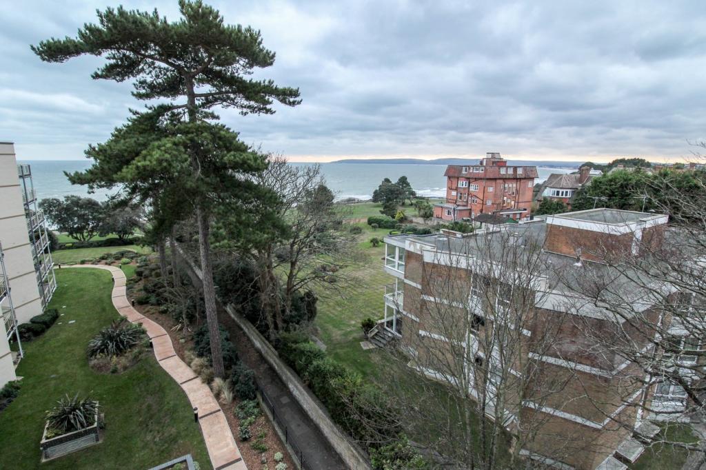 Minimalist Apartments For Sale In Bournemouth for Small Space