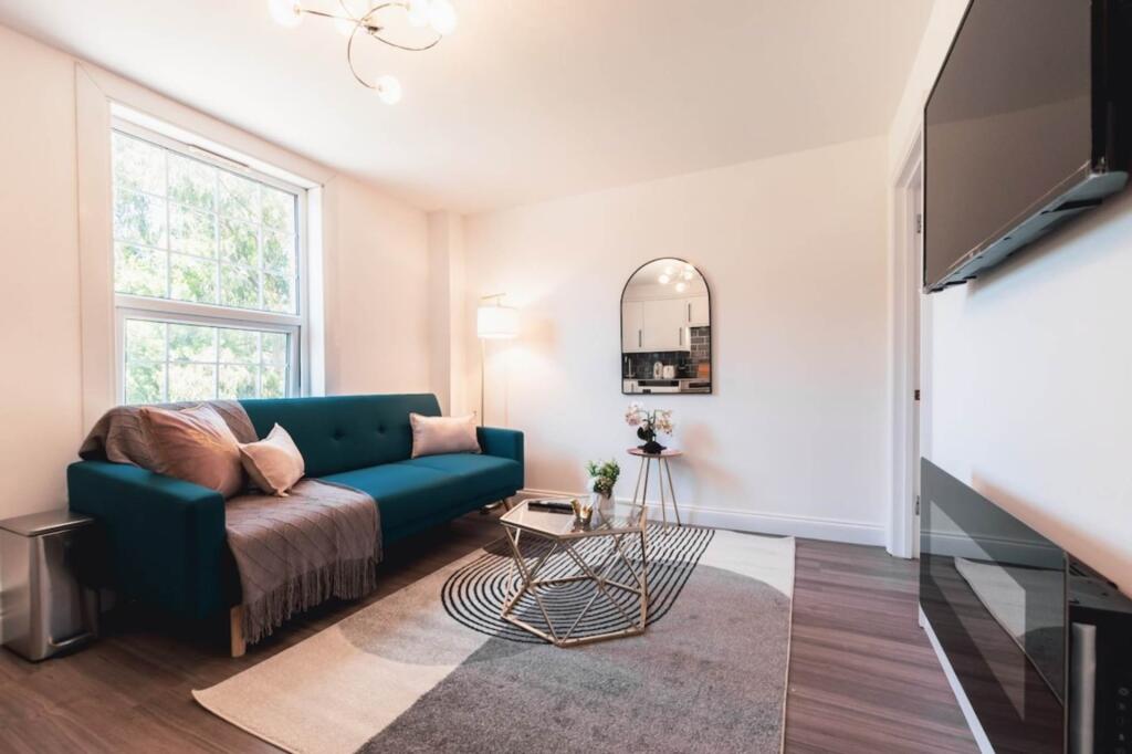 Main image of property: Waylen Street, Reading