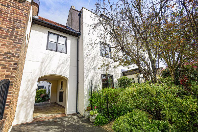 3 bedroom cottage for sale in Hasells Courtyard, Westgate Street, Long