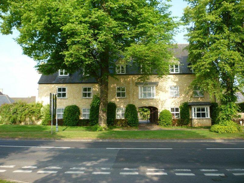 2 bedroom retirement property for sale in University Farm, MoretonIn