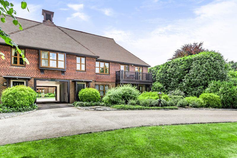 3 bedroom retirement property for sale in Eylesden Court, Bearsted