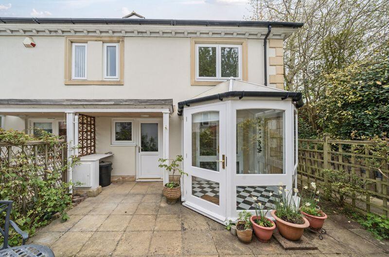 Main image of property: 23 Fullands Court, Kingsway, Taunton