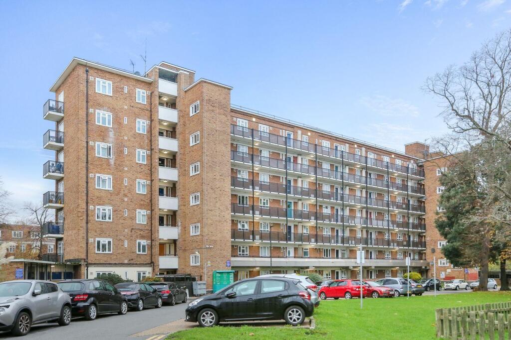 Main image of property: Redlands Way, London
