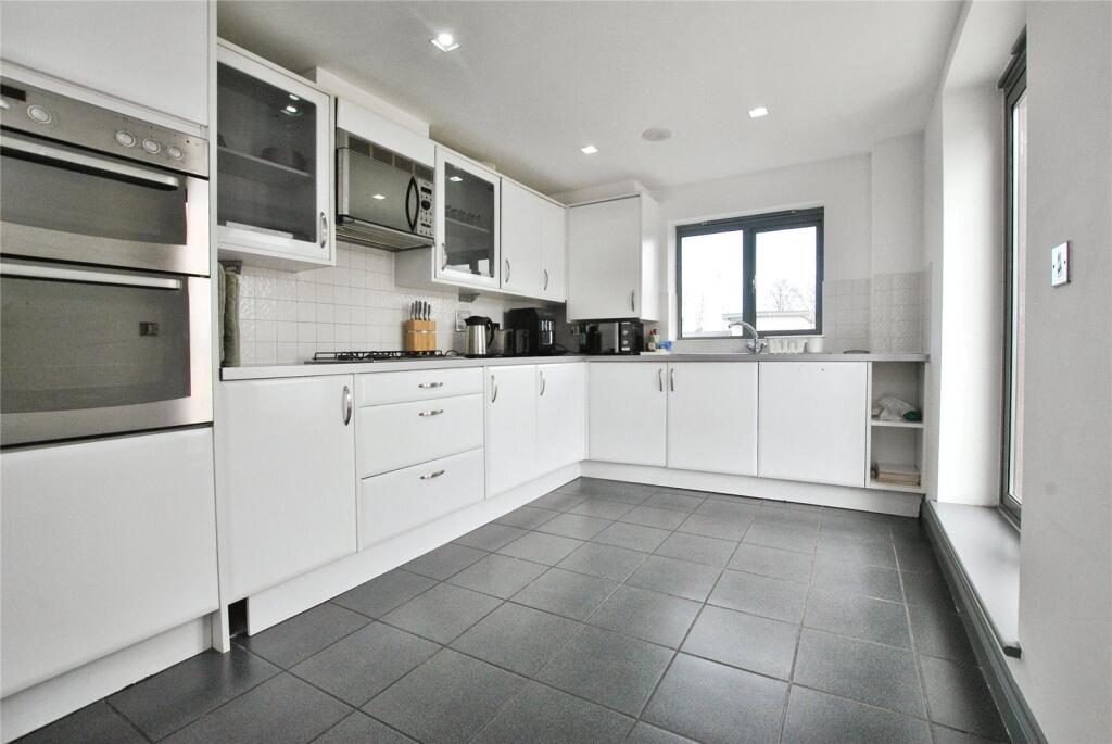 Main image of property: New Street, Chelmsford, Essex, CM1