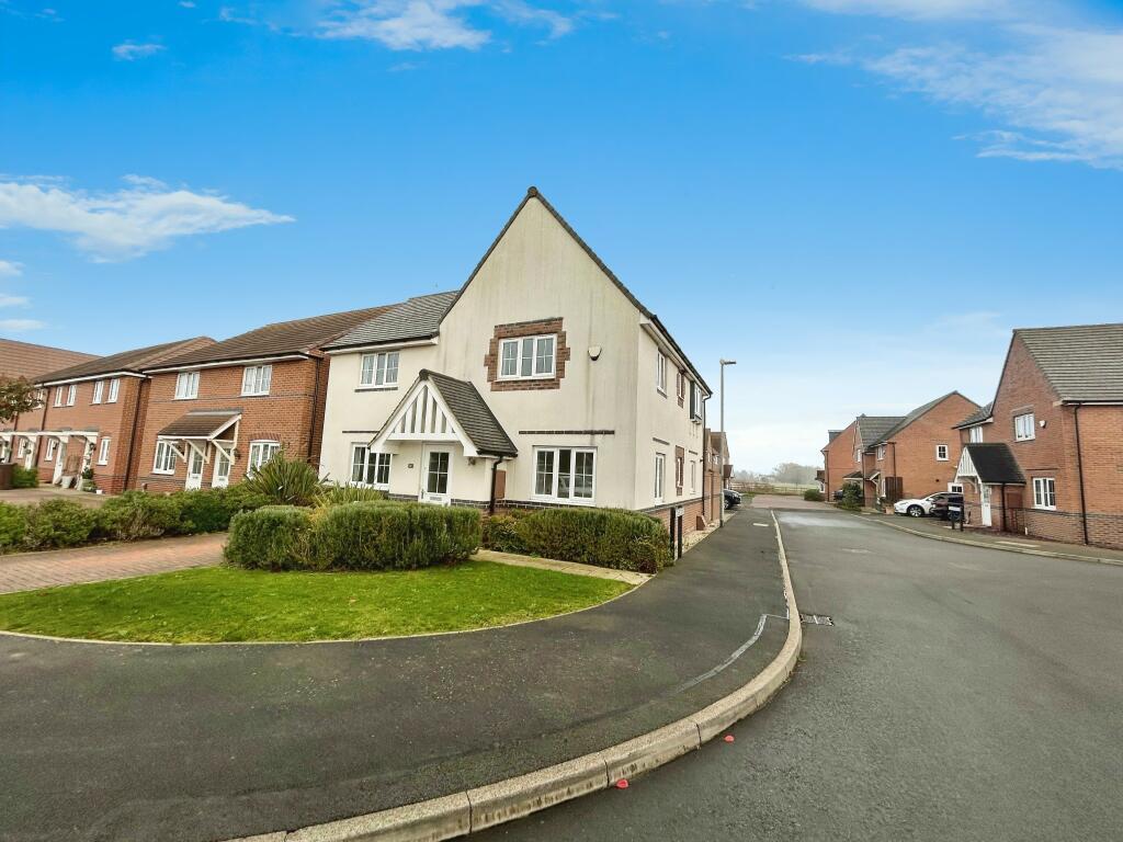 4 bedroom detached house for sale in Cover Drive, Bottesford