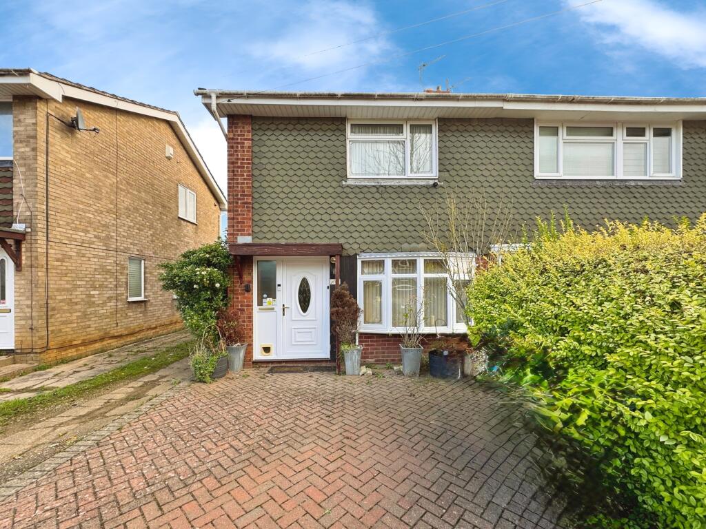 Main image of property: Hillingford Way, Grantham, NG31