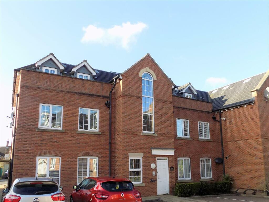 1 bedroom apartment for sale in Cutlers Court, RadcliffeOnTrent