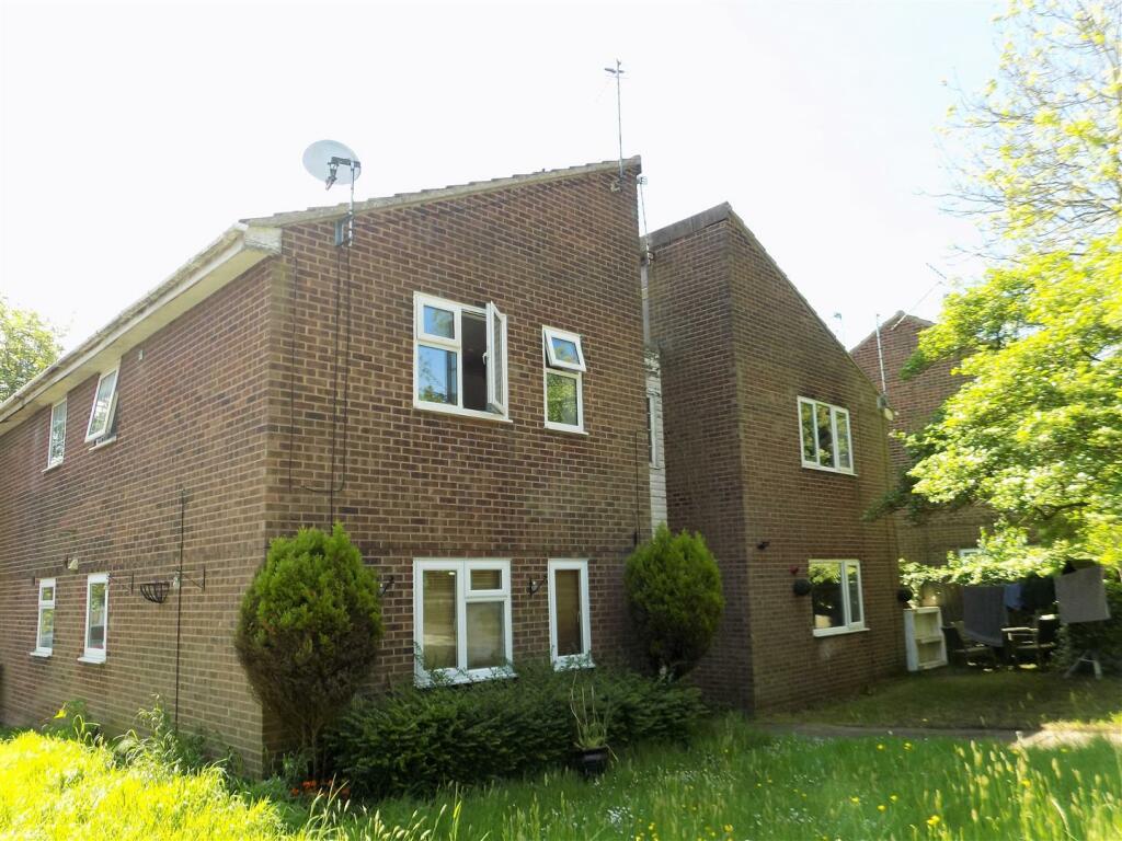1 bedroom apartment for sale in Langdale Grove, Bingham, NG13