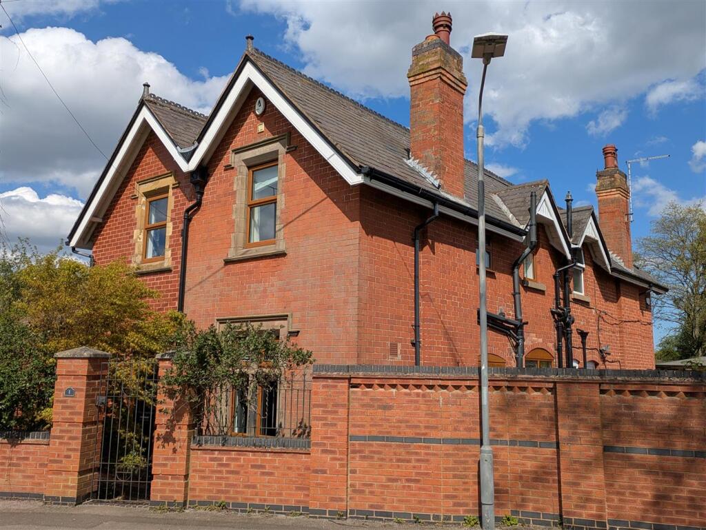 Main image of property: Saxondale Drive, Upper Saxondale, Radcliffe-On-Trent, Nottingham