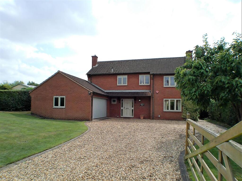 Main image of property: Moor Lane, Syerston