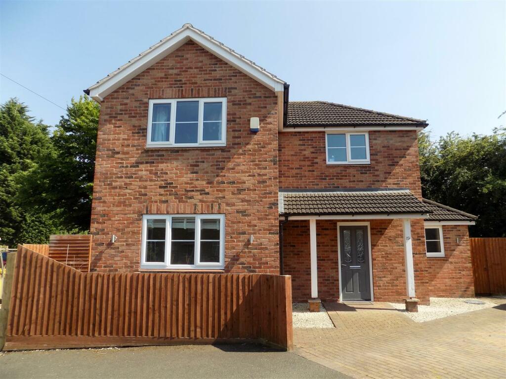 3 bedroom detached house for sale in Abbey Close, Aslockton, Nottingham
