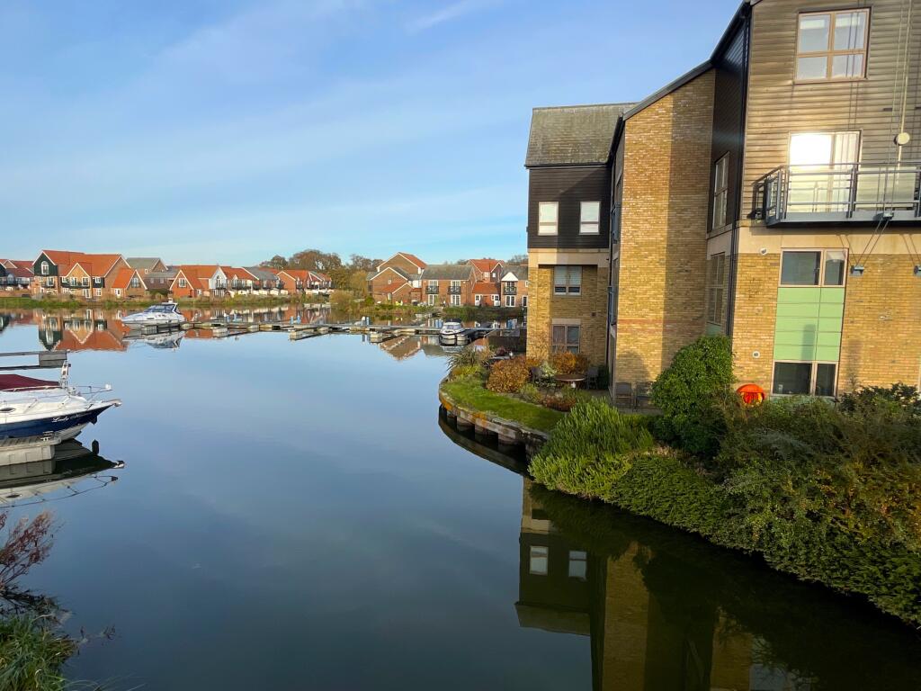 Main image of property: Marine Approach, Burton Waters, Lincoln, LN1