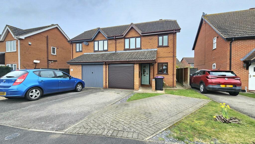 3 bedroom semidetached house for sale in Westbeck, Ruskington, NG34