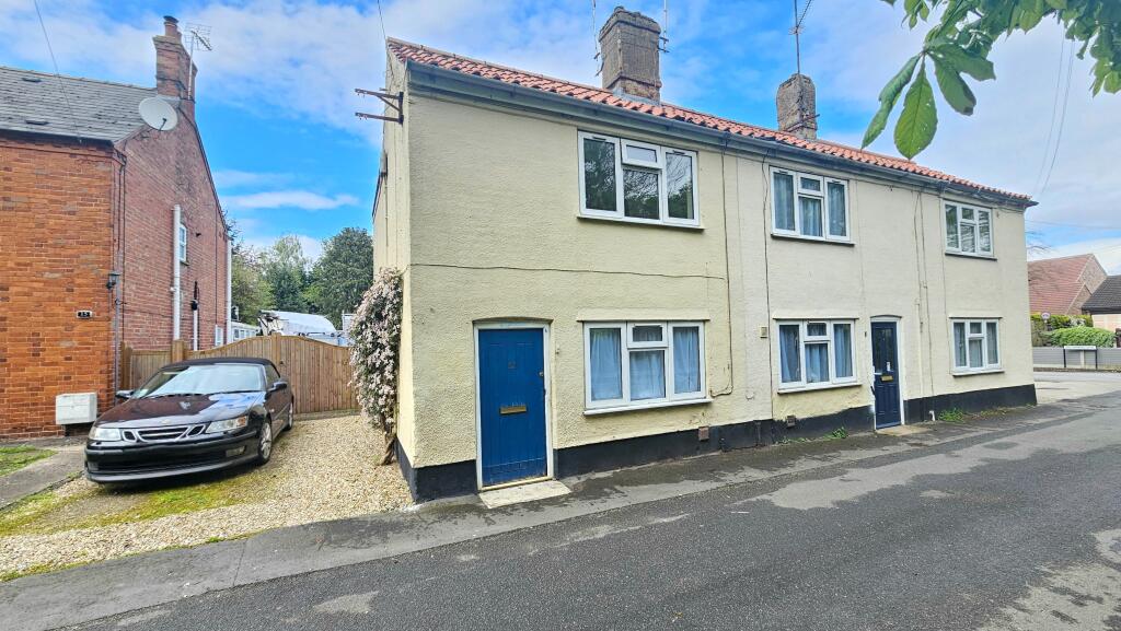 2 bedroom end of terrace house for sale in Pinfold Lane, Ruskington, NG34