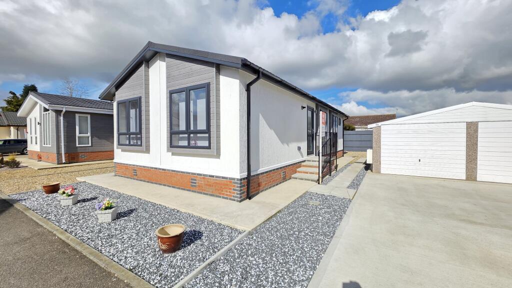 Main image of property: Lindum Park, Ruskington, NG34