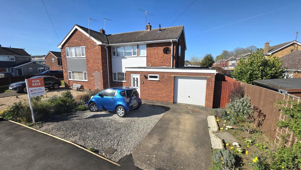 Main image of property: Elmtree Road, Ruskington, NG34