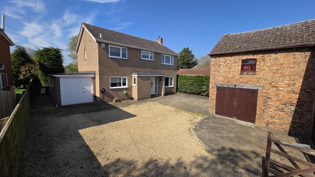 Main image of property: Lincoln Road, Ruskington, NG34