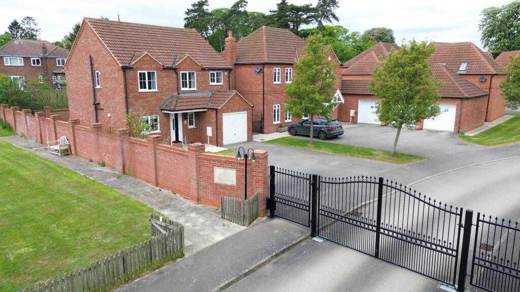 Main image of property: Bailey Close, Aunsby, NG34