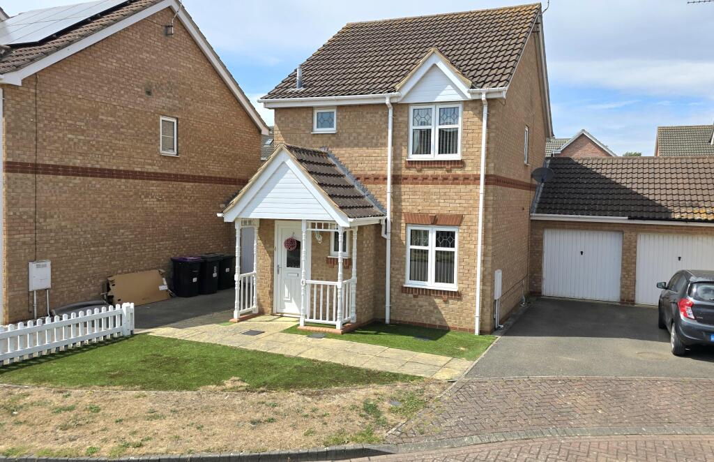 Main image of property: Rowan Close, Sleaford, NG34