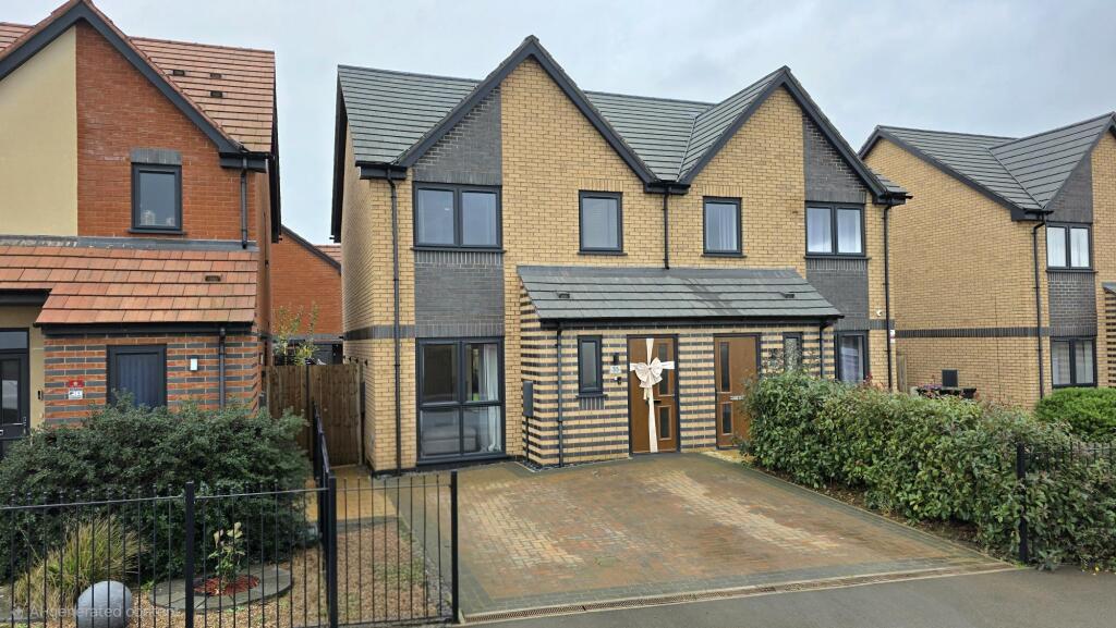 Main image of property: Sandringham Way, Sleaford, NG34