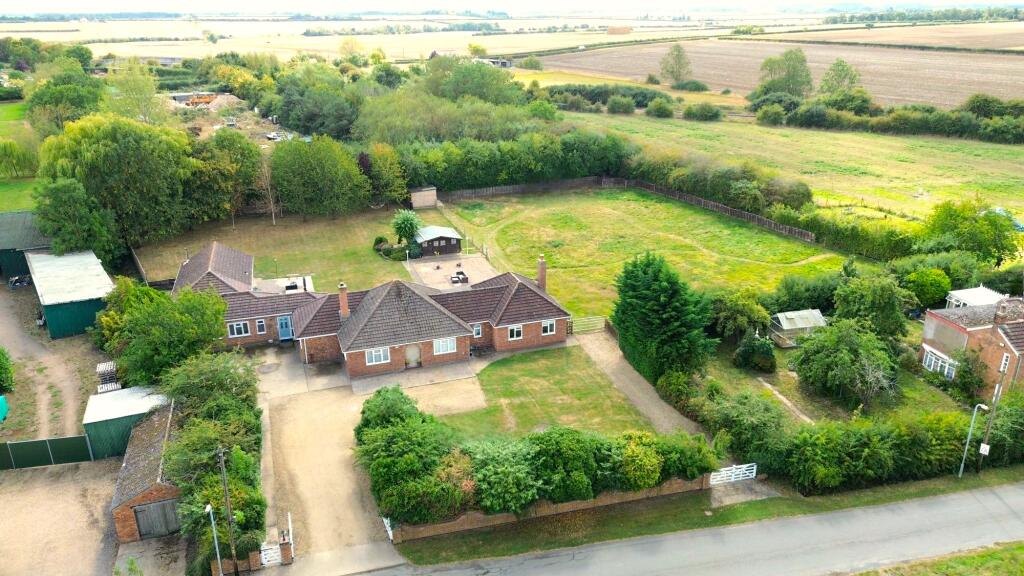 Main image of property: White Cross Lane, Burton Pedwardine, NG34