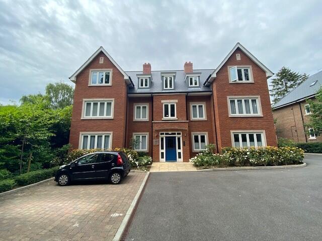 Main image of property: Amersham Road, High Wycombe