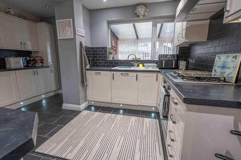 Additional property image - Beauchamp Avenue, Handsworth Wood