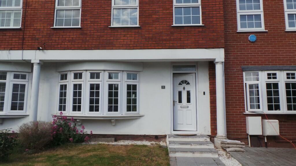 Main image of property: Broadleys Avenue, Bristol, BS9