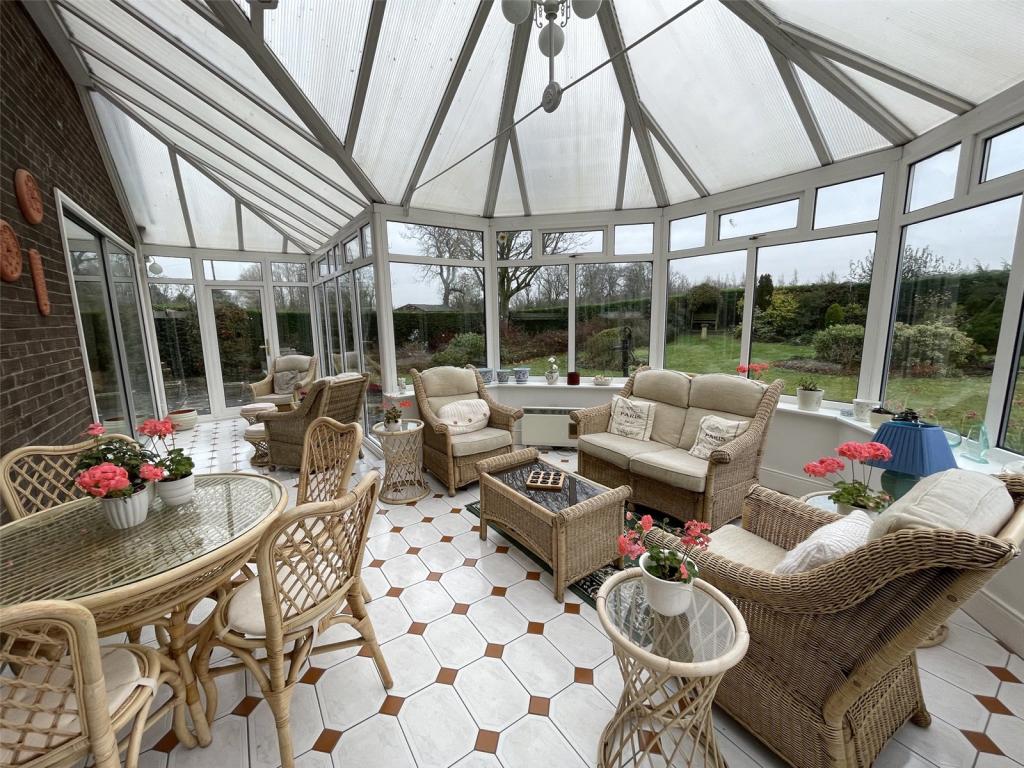 5 bedroom detached house for sale in Woodlands, Prestwick, Newcastle