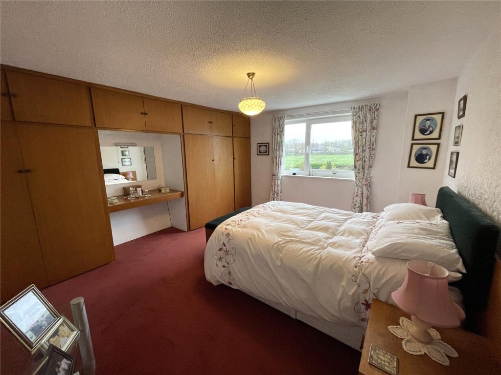 5 bedroom detached house for sale in Woodlands, Prestwick, Newcastle