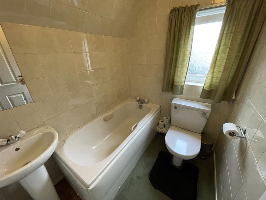 5 bedroom detached house for sale in Woodlands, Prestwick, Newcastle