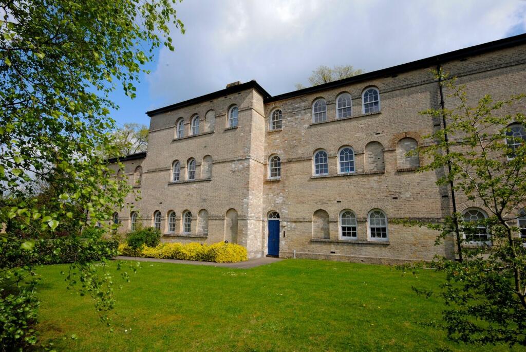 Studio apartment for sale in Radwinter Road, Saffron Walden, Essex, CB11