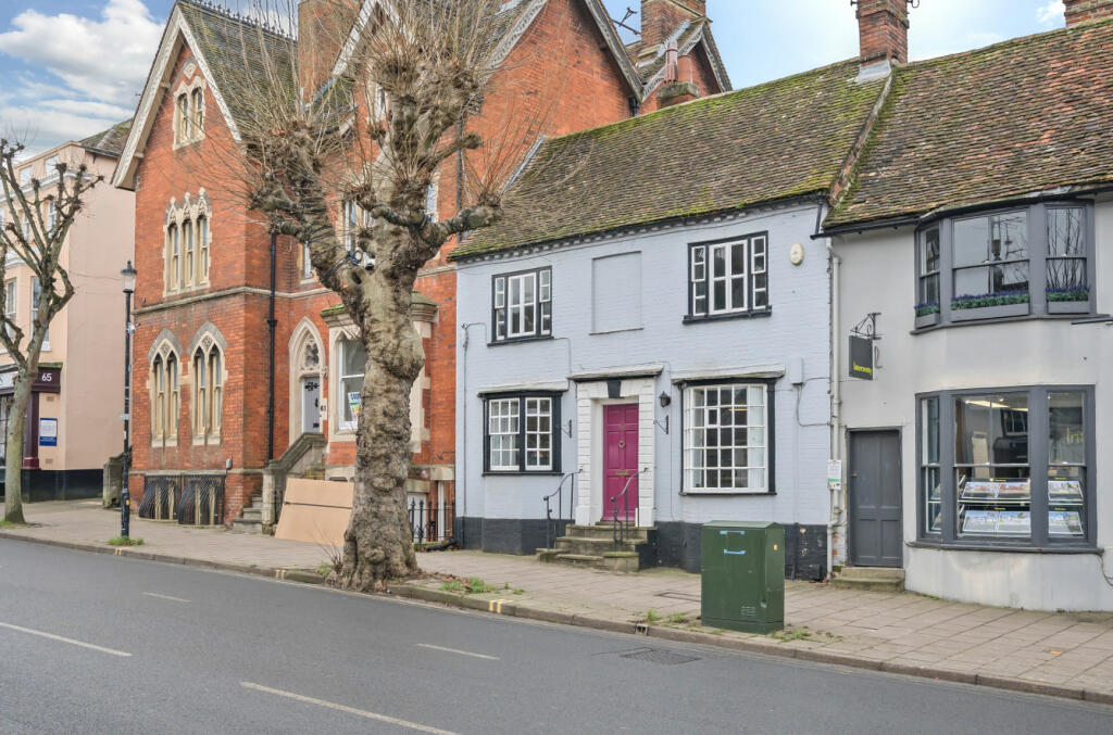 4 bedroom terraced house for sale in High Street, Saffron Walden, CB10