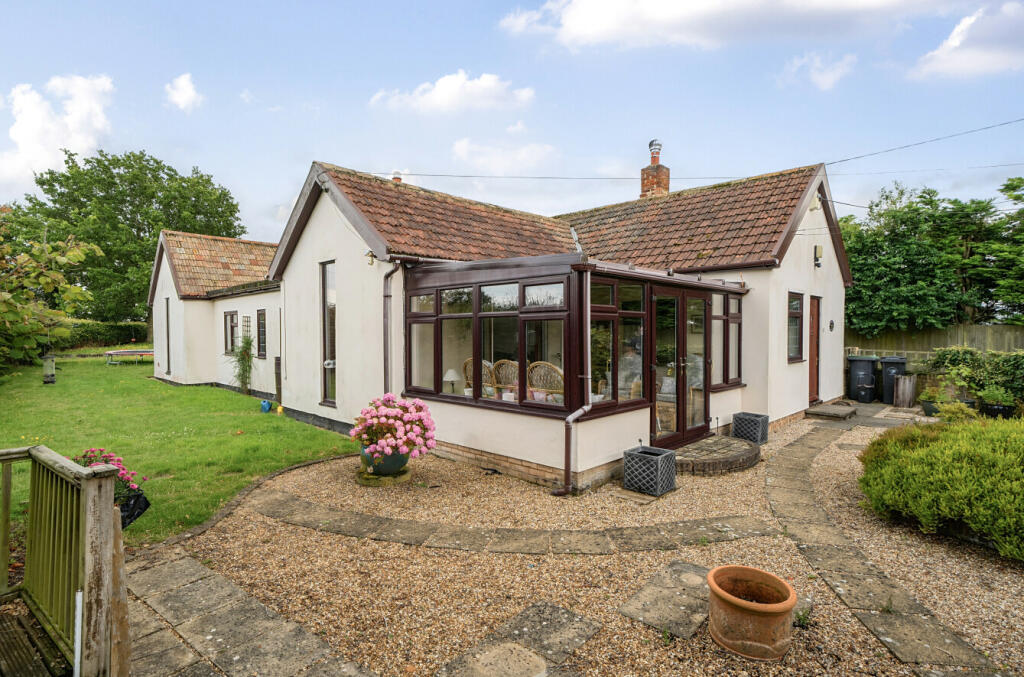 Additional property image - Lower Green, Wimbish, Saffron Walden, Essex, CB10