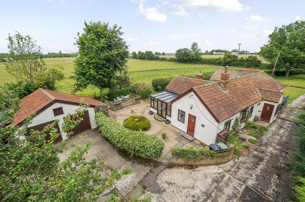 Additional property image - Lower Green, Wimbish, Saffron Walden, Essex, CB10