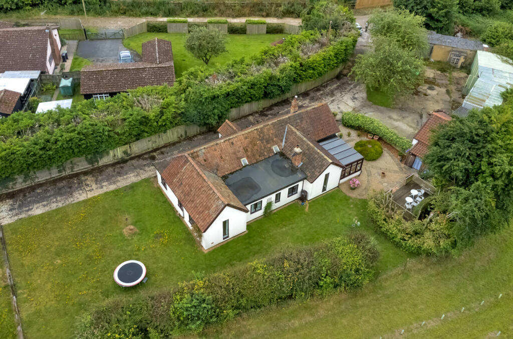 Additional property image - Lower Green, Wimbish, Saffron Walden, Essex, CB10