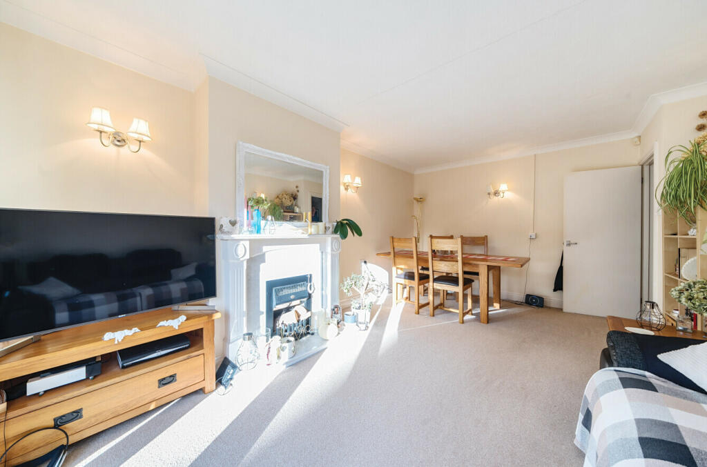 Additional property image - London Road, Great Chesterford, Saffron Walden, Essex, CB10