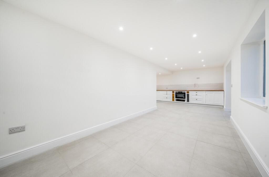 Additional property image - Whiteshot Way, Saffron Walden, Essex, CB10