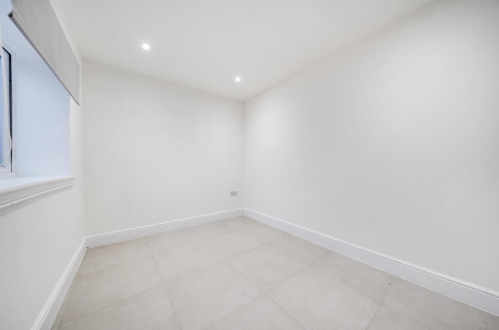 Additional property image - Whiteshot Way, Saffron Walden, Essex, CB10