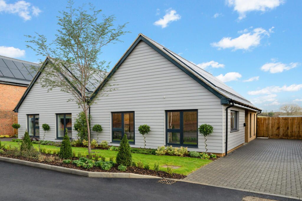 Main image of property: Hollymead Square, London Road, Newport, Esex, CB11