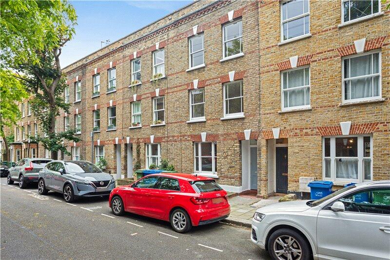 3 bedroom terraced house for sale in Henshaw Street, Elephant and Castle, London, SE17